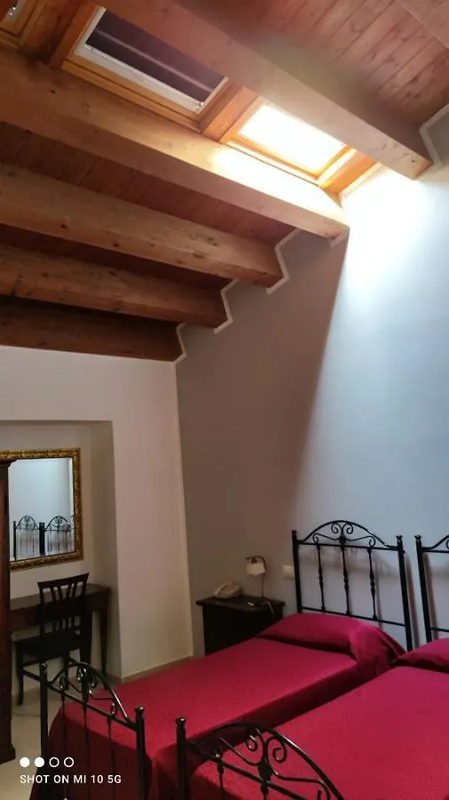 Sorella Luna Syracuse Italy