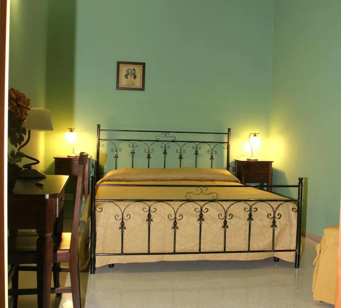 Sorella Luna Syracuse